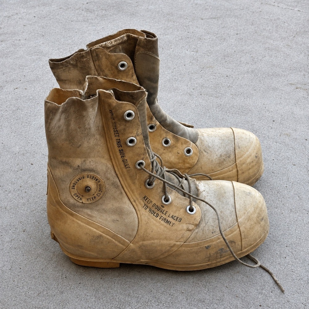 Vintage US Military Mickey Mouse Boots Extreme Cold Weather Rubber Cream 8R